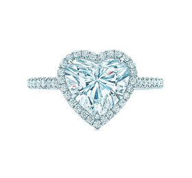 蒂芙尼订婚钻戒铂金镶钻戒圈，珠链式边镶钻石环绕心形主钻订婚钻戒 戒指