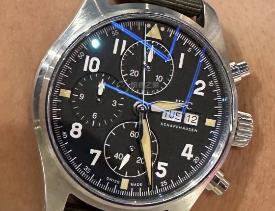 终究没绕开这一款  万国表飞行员CHRONOGRAPH